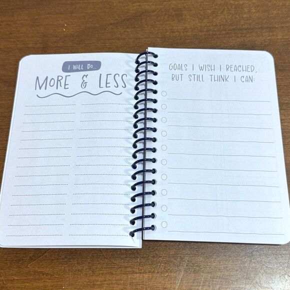 Small Notebook Spiral 4x6 Journal Goal Setting Trackers - Picture 3 of 6